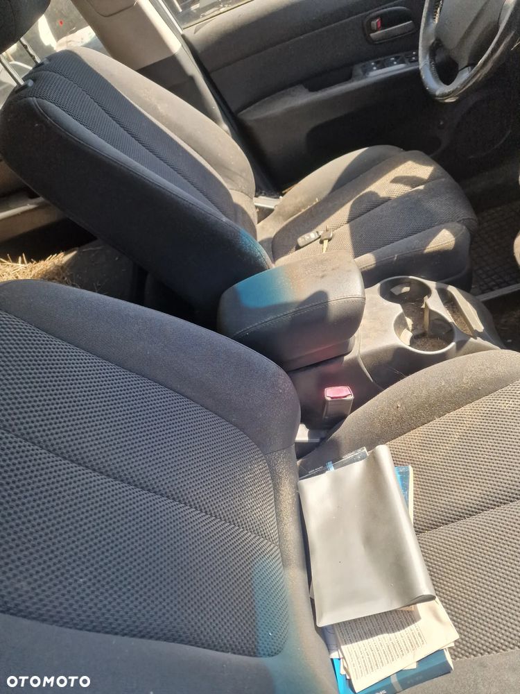 Kia carens 2006r 2.0 crdi R81S manual 6b U20J lakier 7s na części - 6