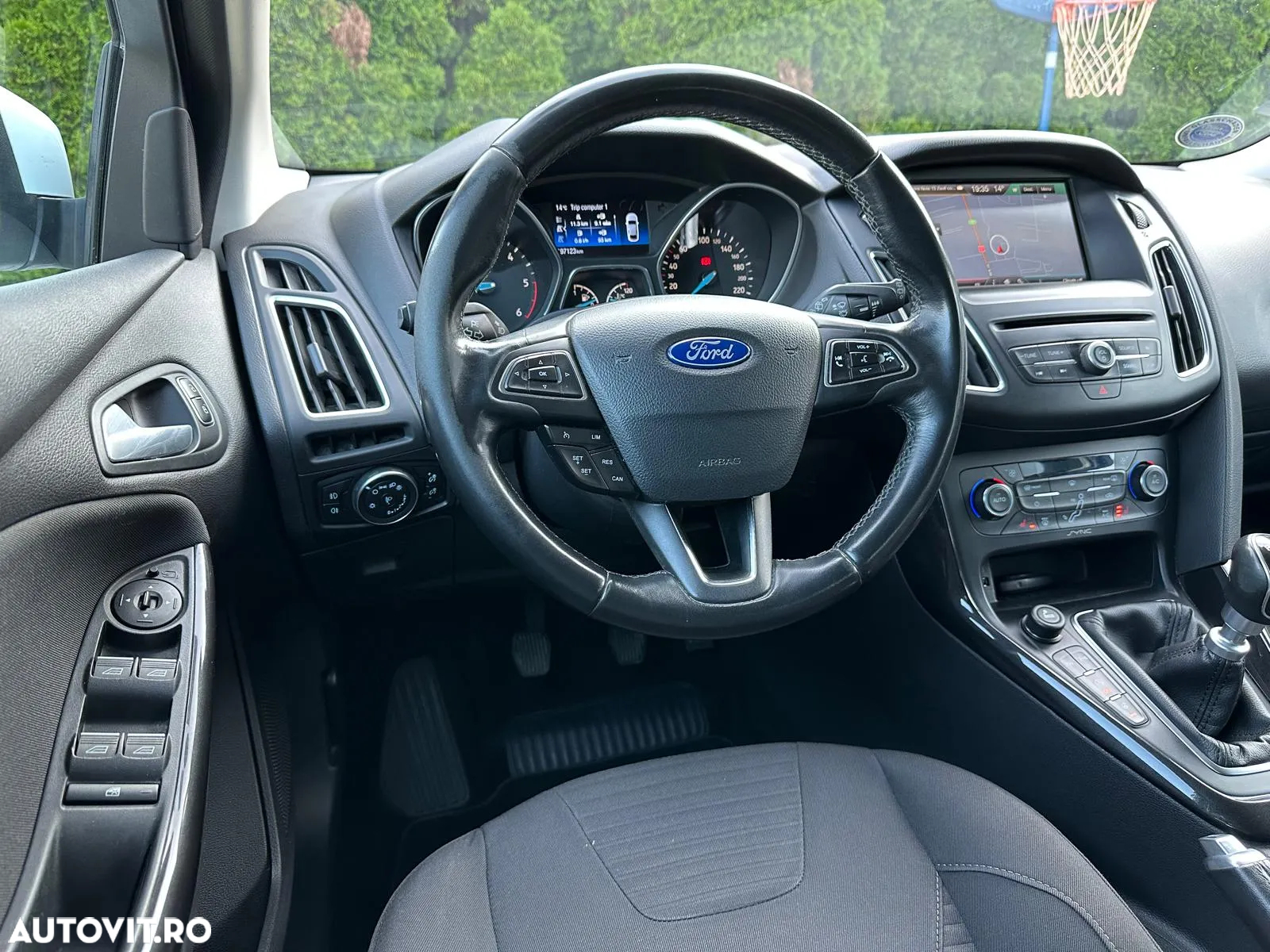 Ford Focus 1.5 EcoBlue Start-Stopp-System TITANIUM X - 18