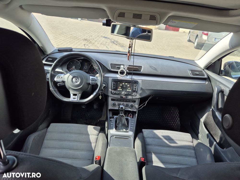 Volkswagen Passat 2.0 TDI 4Motion BlueMotion Technol. R-Line - 5