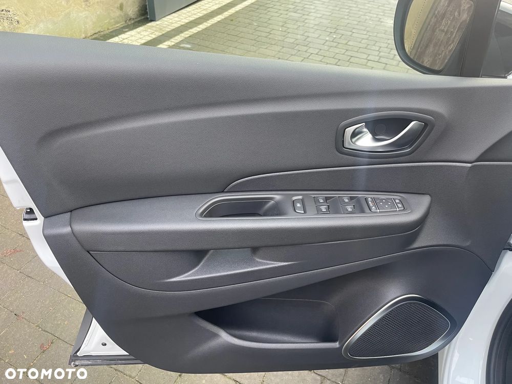 Renault Captur ENERGY dCi 110 Bose Edition - 16