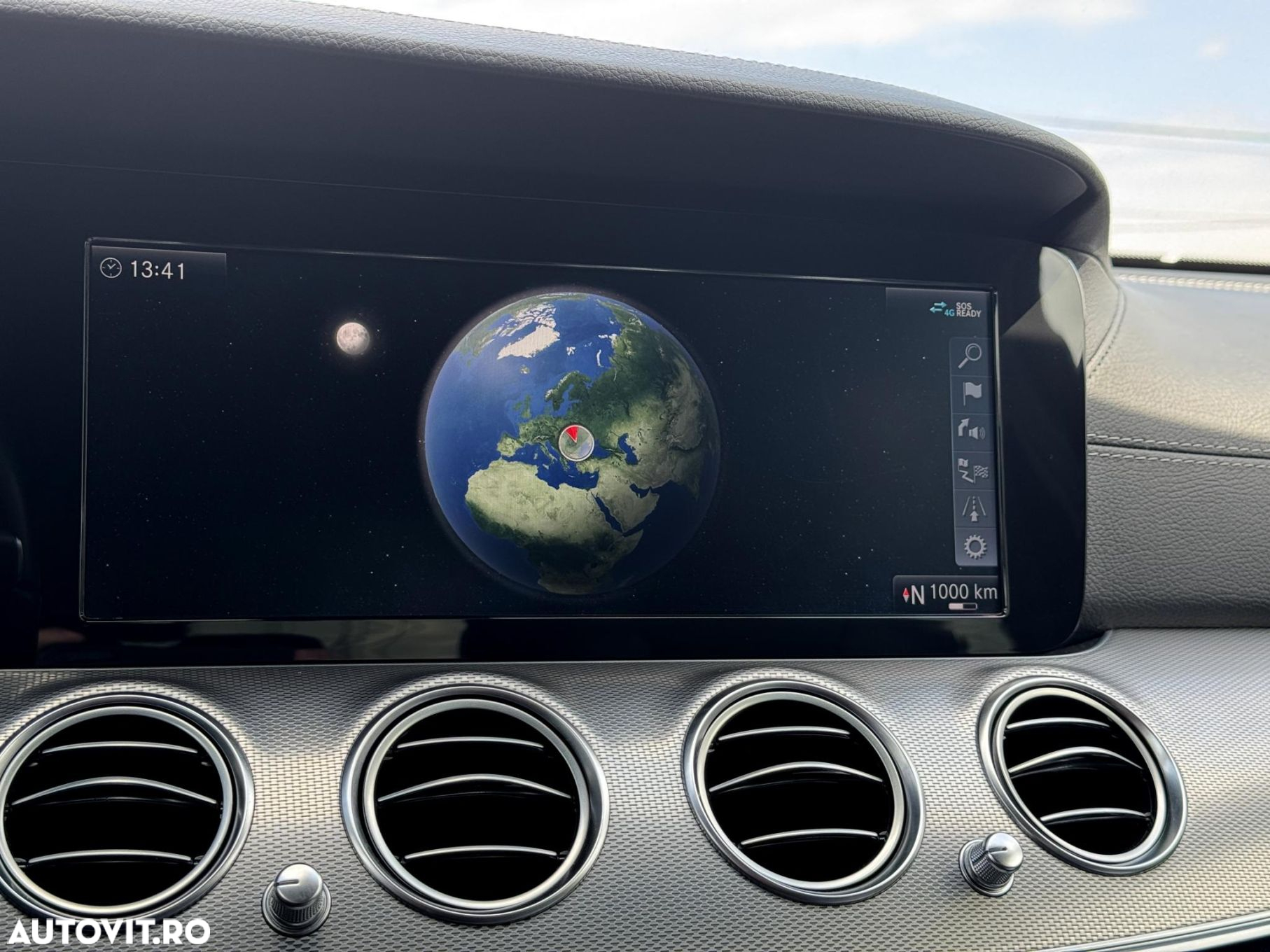 Mercedes-Benz E - 12