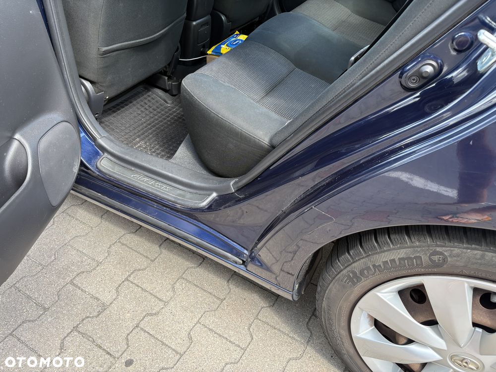 Toyota Avensis 1.8 VVT-i Sol - 9