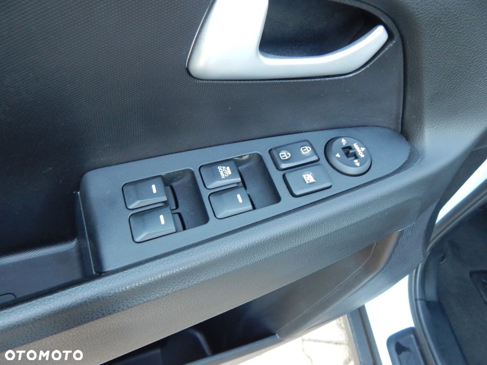 Kia Sportage 1.7 CRDI 2WD Attract - 16