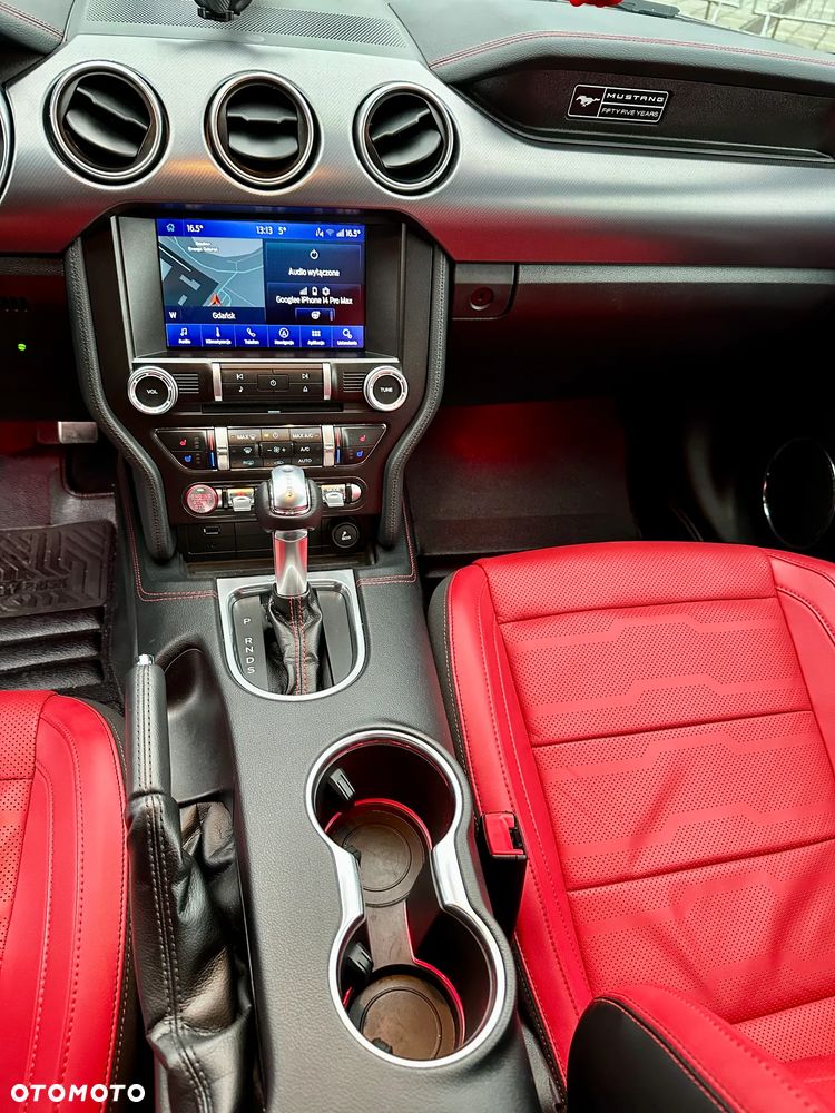 Ford Mustang 5.0 V8 GT - 5