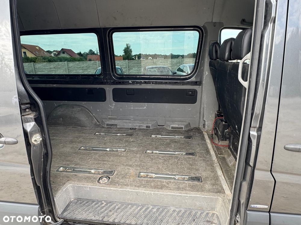 Mercedes-Benz Sprinter - 29