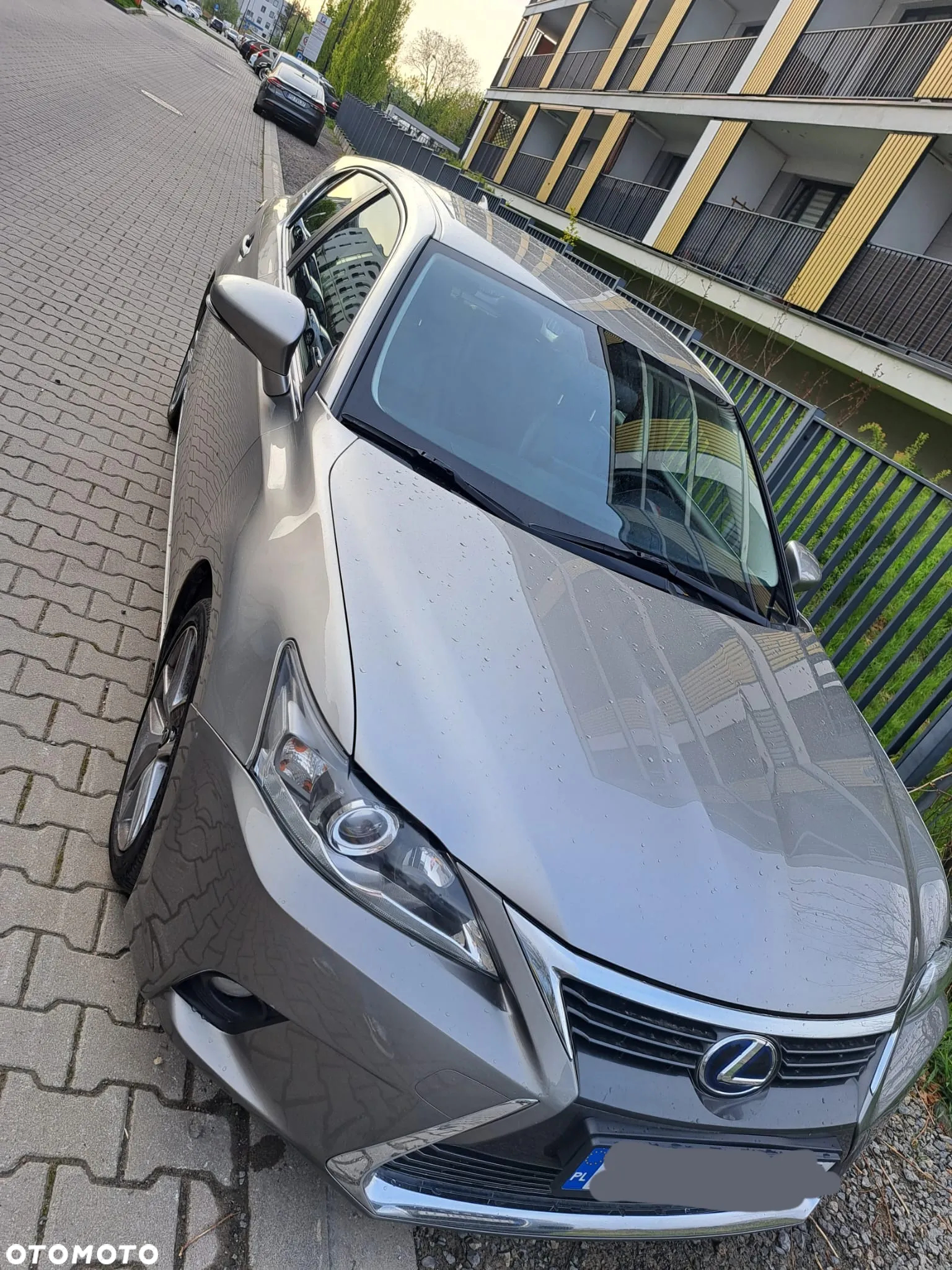 Lexus CT - 7