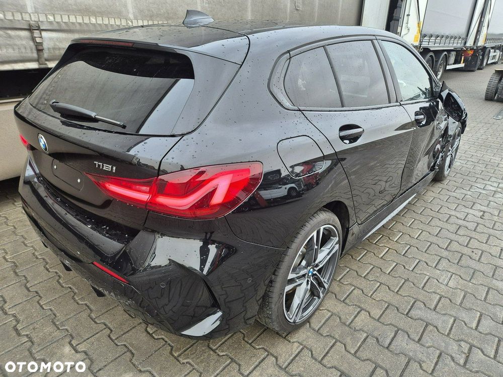 BMW Seria 1 118i Edition M Sport Shadow - 4