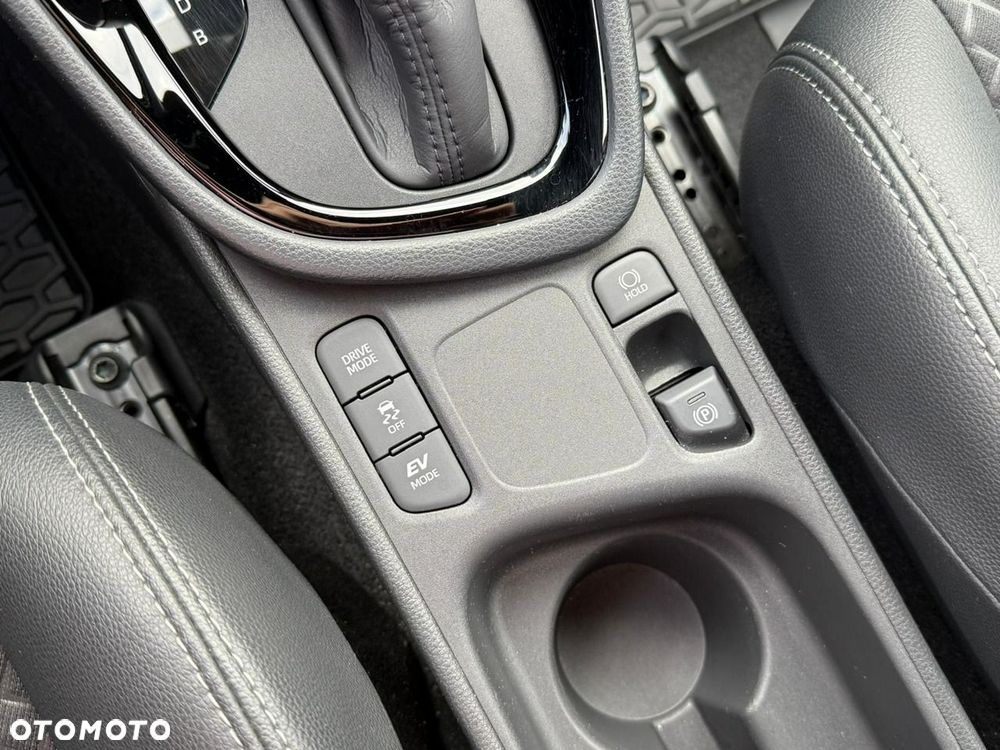 Toyota Yaris Hybrid 1.5 Executive - 29