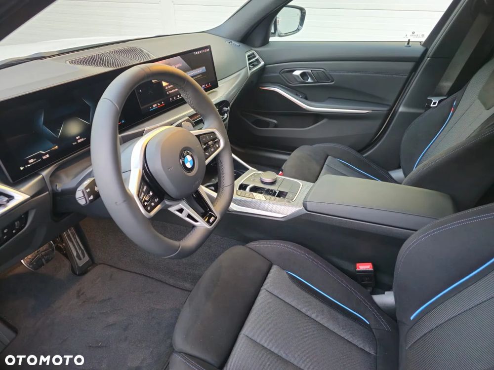 BMW Seria 3 318i - 16