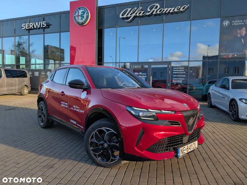 Alfa Romeo Junior 1.2 mHEV Ibrida Q4 eDCT - 1