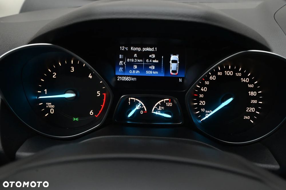 Ford Kuga 1.5 EcoBlue FWD ST-Line - 29