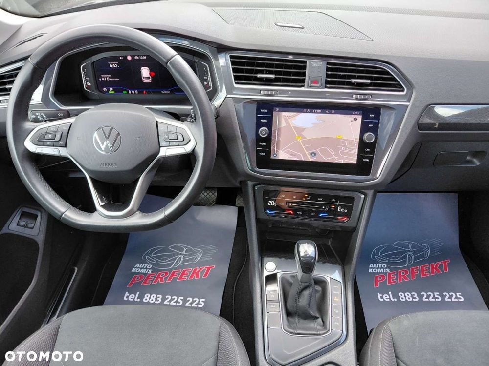 Volkswagen Tiguan - 23