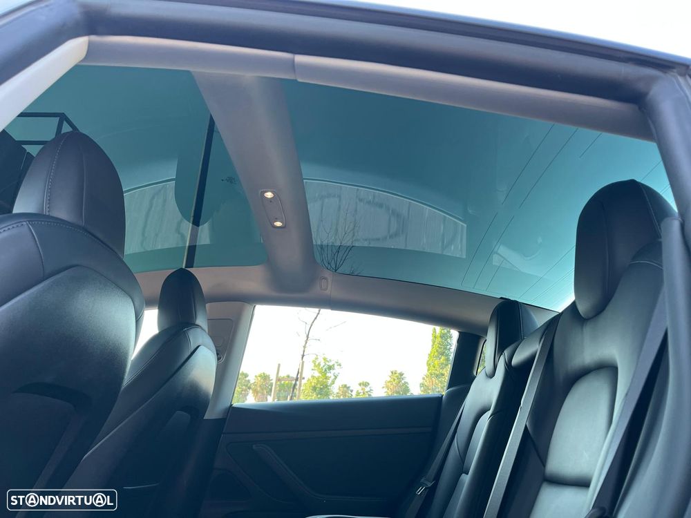 Tesla Model 3 Standard RWD Plus - 18