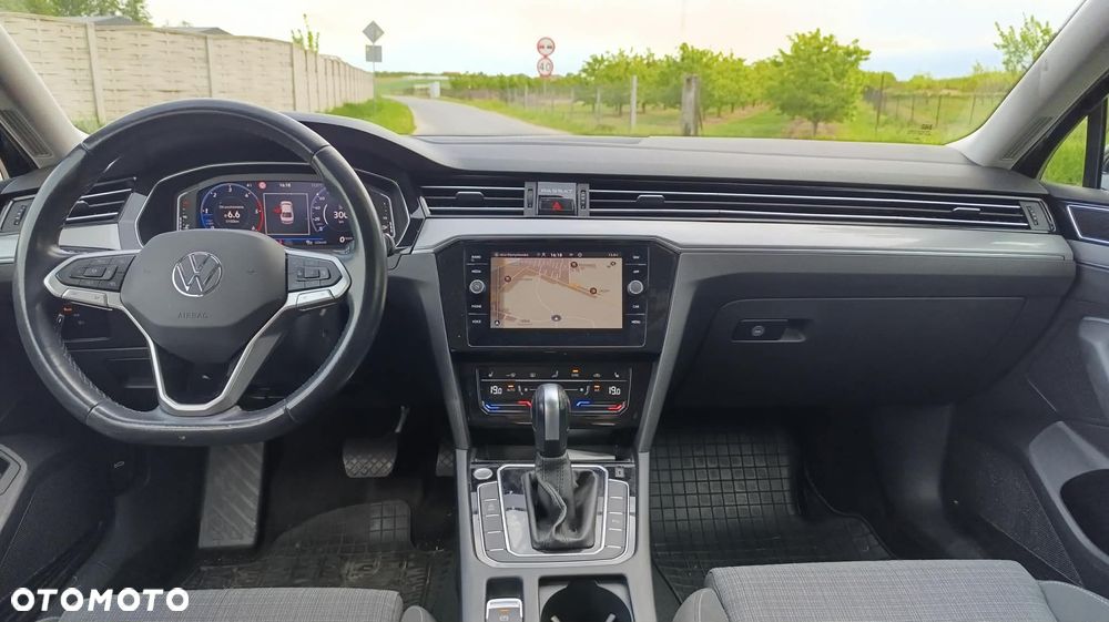 Volkswagen Passat 2.0 TDI EVO Business DSG - 11