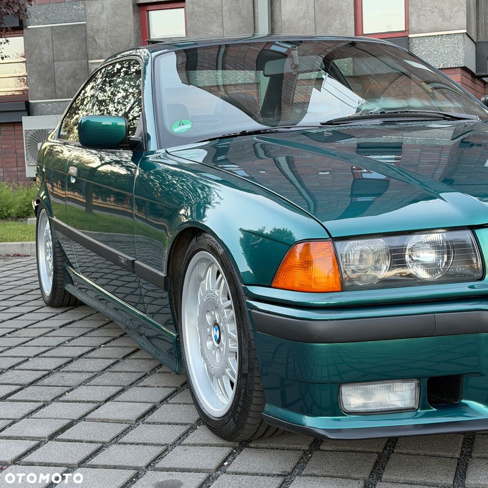 BMW Seria 3 320i - 35