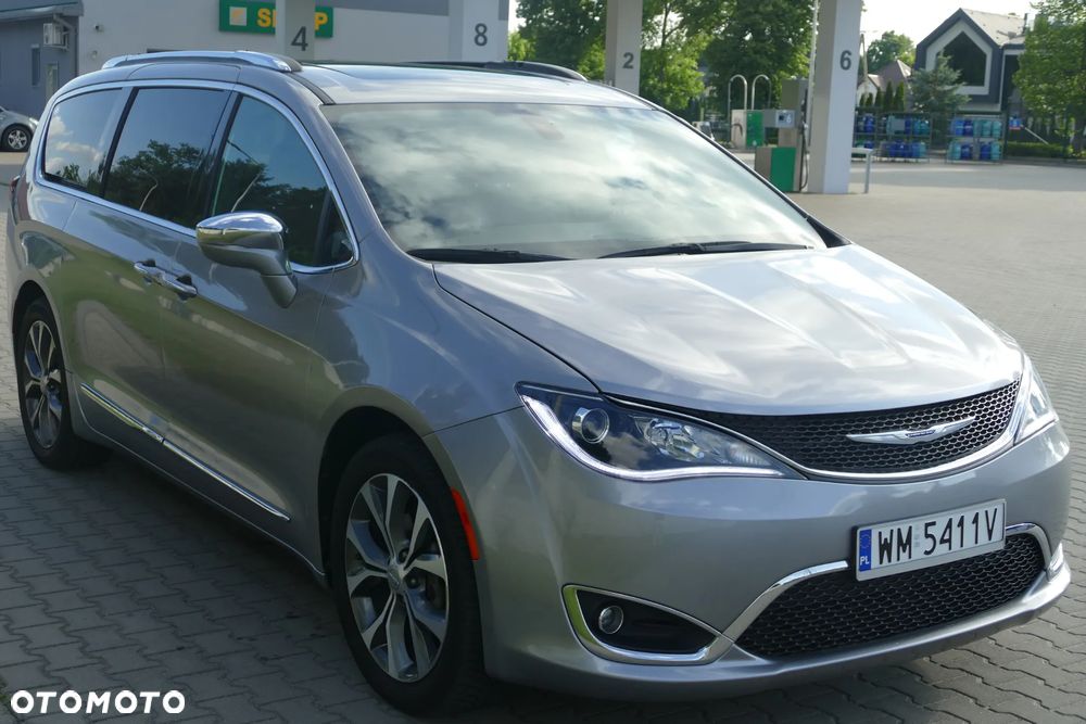 Chrysler Pacifica - 6