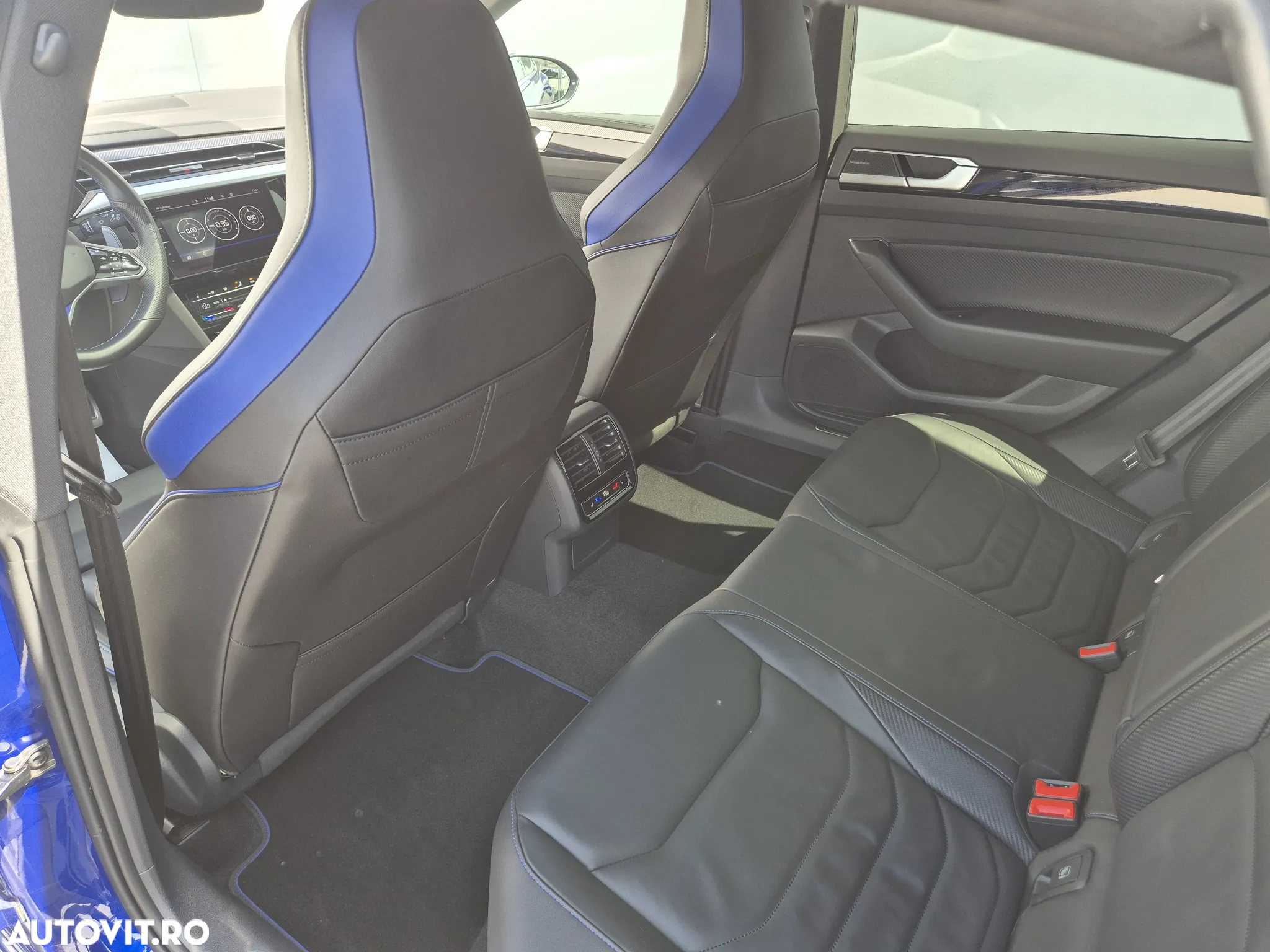 Volkswagen ARTEON 2.0 TSI 4Motion DSG R - 13