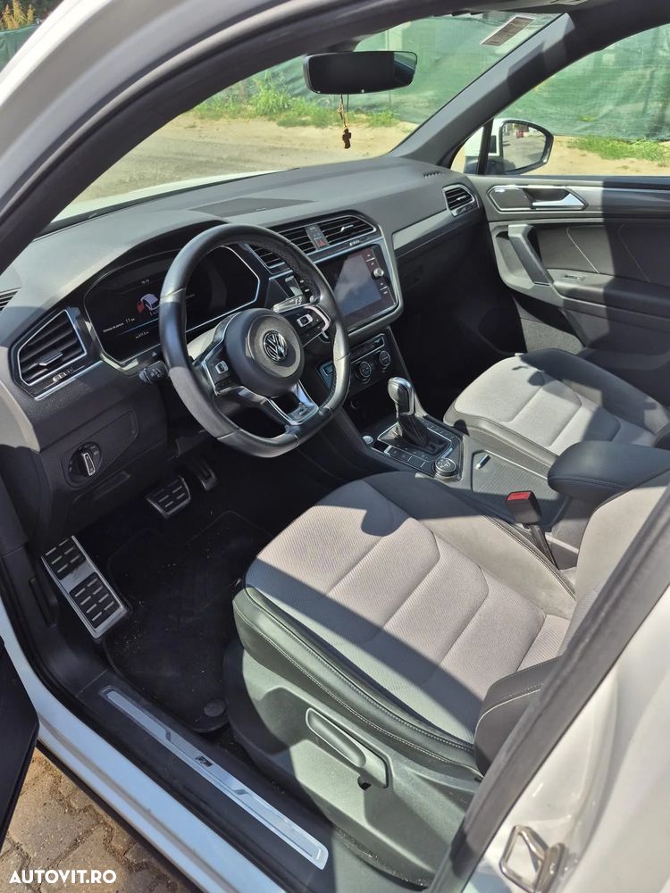 Volkswagen Tiguan - 10