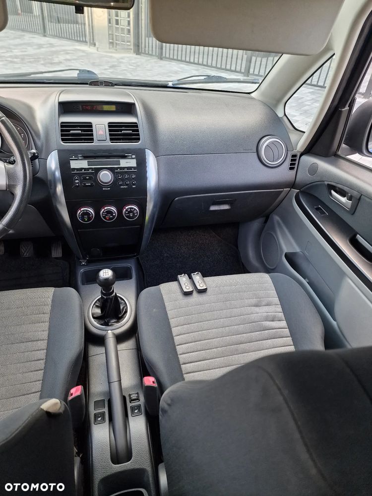 Suzuki SX4 - 20