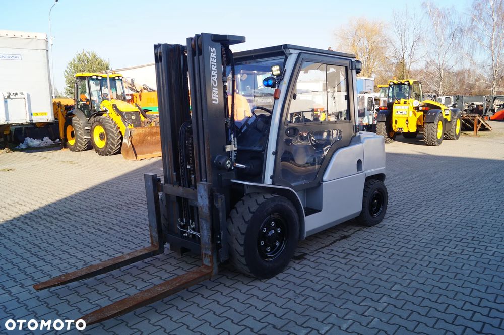 Nissan Wózek widłowy 5 tony udźwigu - 1