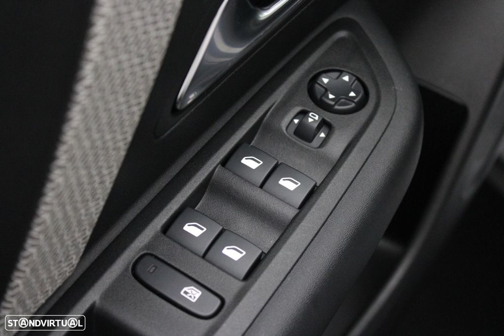 Citroën C4 1.2 PureTech Plus - 28