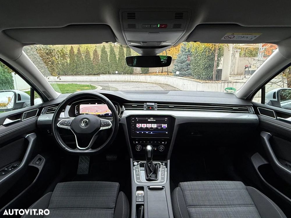 Volkswagen Passat Variant 2.0 TDI SCR DSG Business - 19