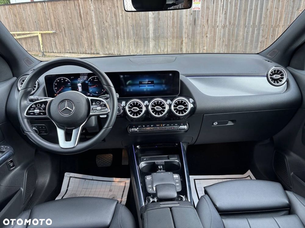 Mercedes-Benz GLA 250 4Matic 8G-DCT - 8