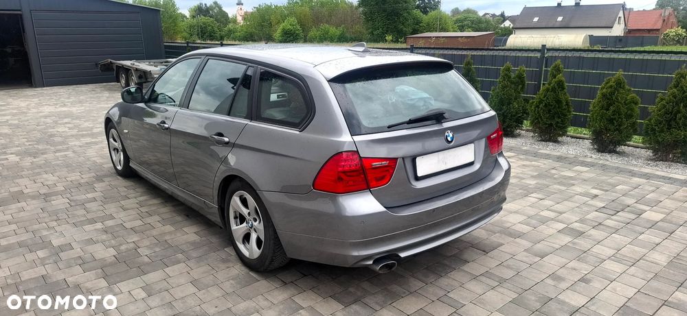 BMW Seria 3 320d Efficient Dynamics Edition Edition Luxury Line Purity - 3