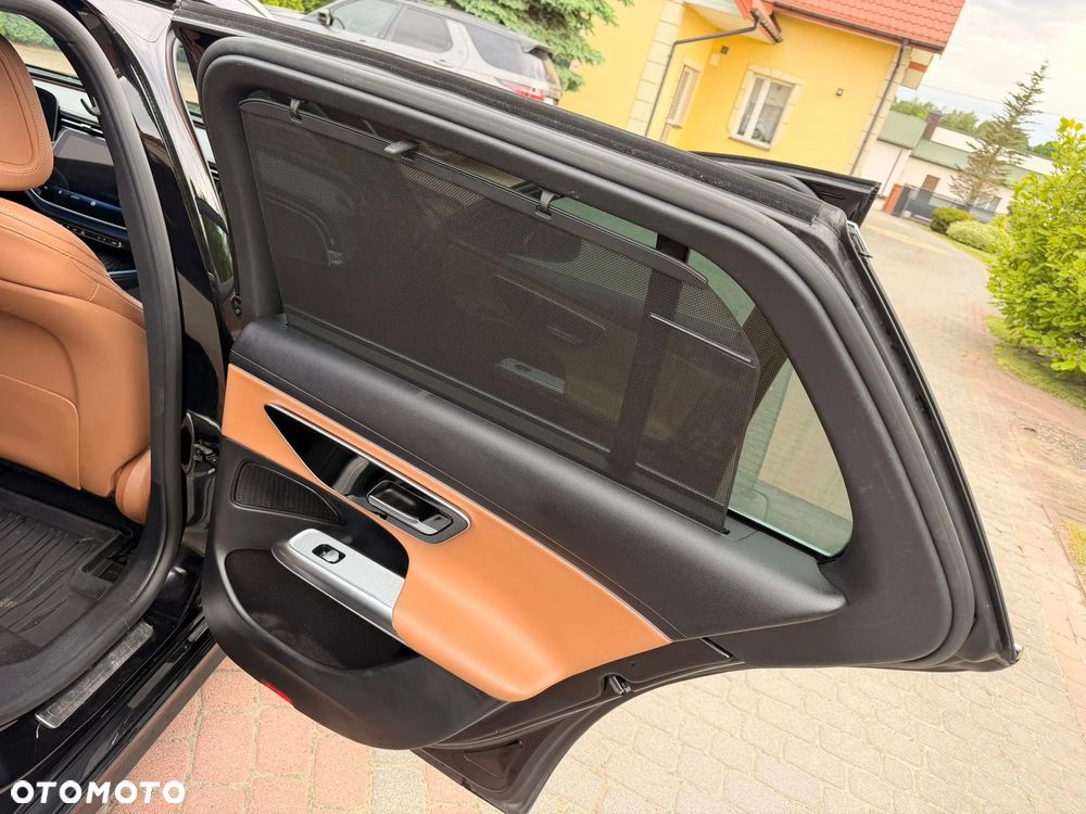 Mercedes-Benz Klasa E 300 de PHEV 4-Matic Avantgarde 9G-Tronic - 18