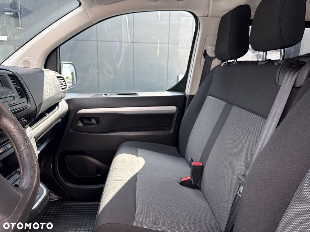 Opel Vivaro - 10