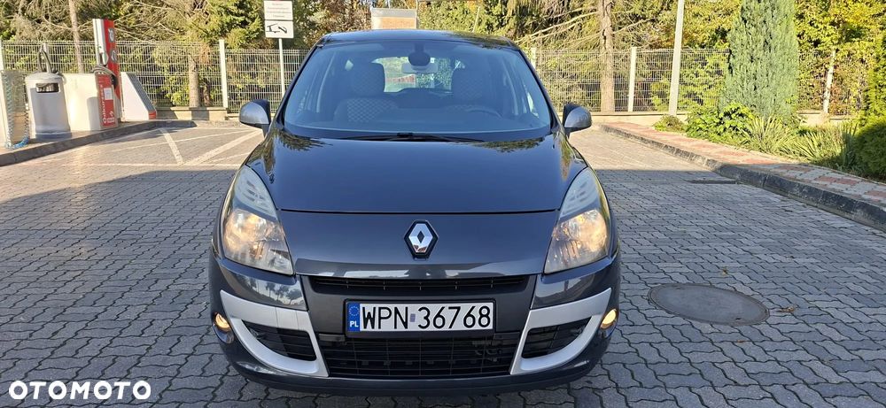 Renault Scenic 2.0 16V Privilege CVT - 2