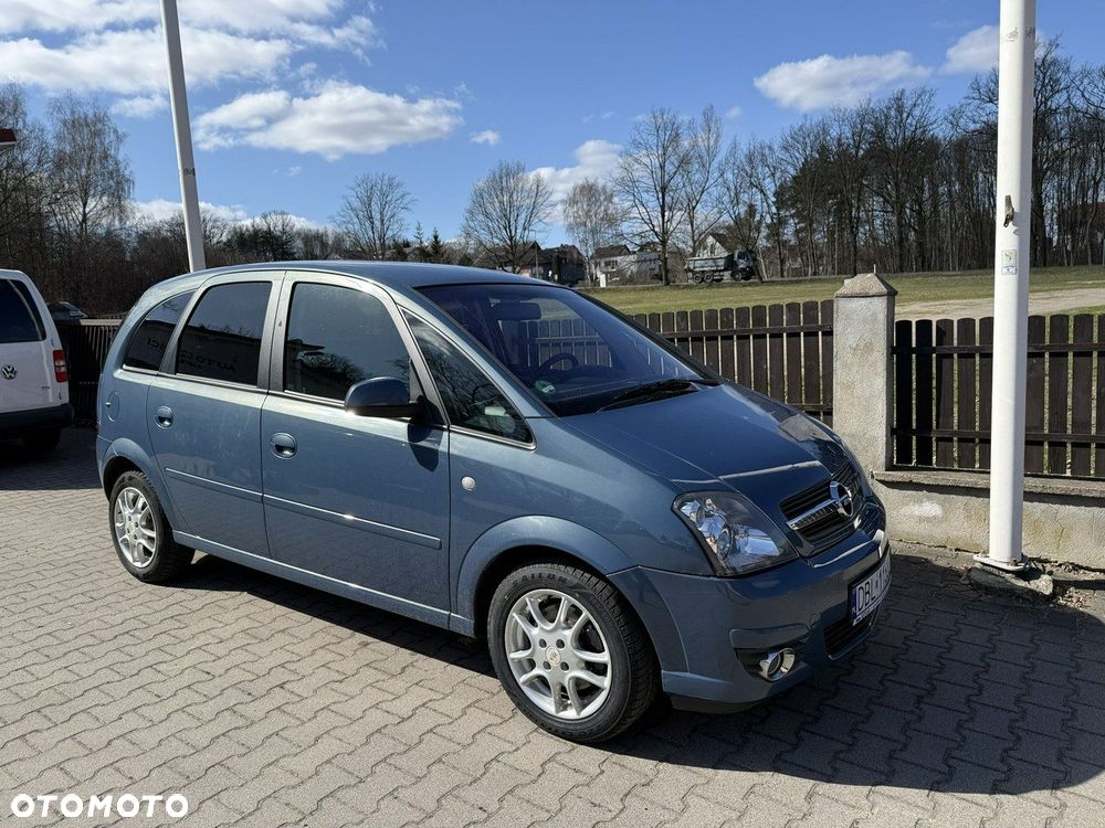 Opel Meriva 1.8 16V Cosmo Easytronic - 2