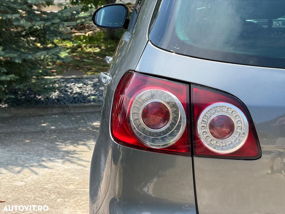 Volkswagen Golf 2.0 TDI DPF BlueMotion Technology MATCH - 18