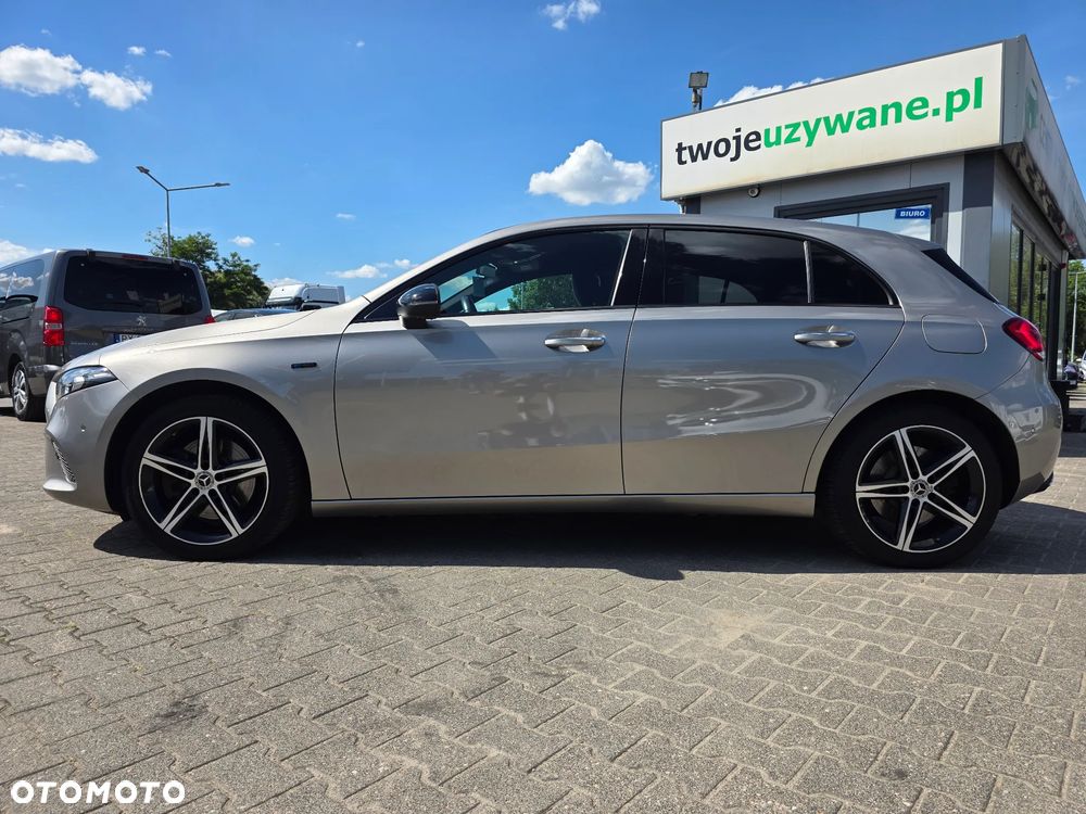 Mercedes-Benz Klasa A 250 E 8G-DCT - 8