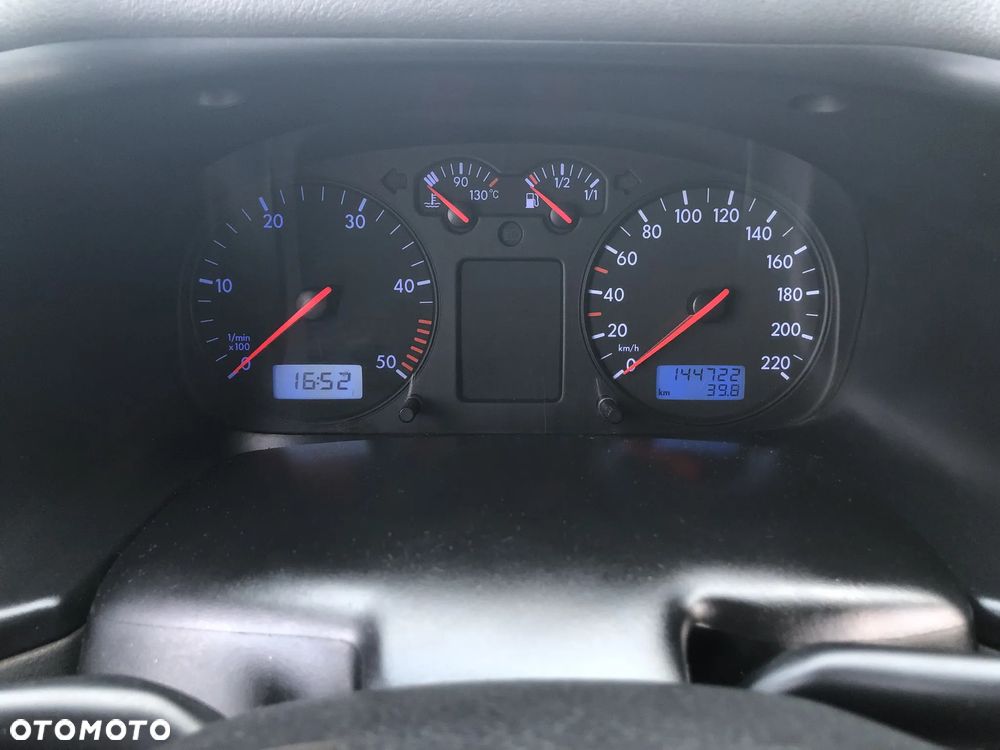 Volkswagen Transporter T4 LONG 2.4 Diesel * Gwarancja przebiegu 144 tys. km * - 8