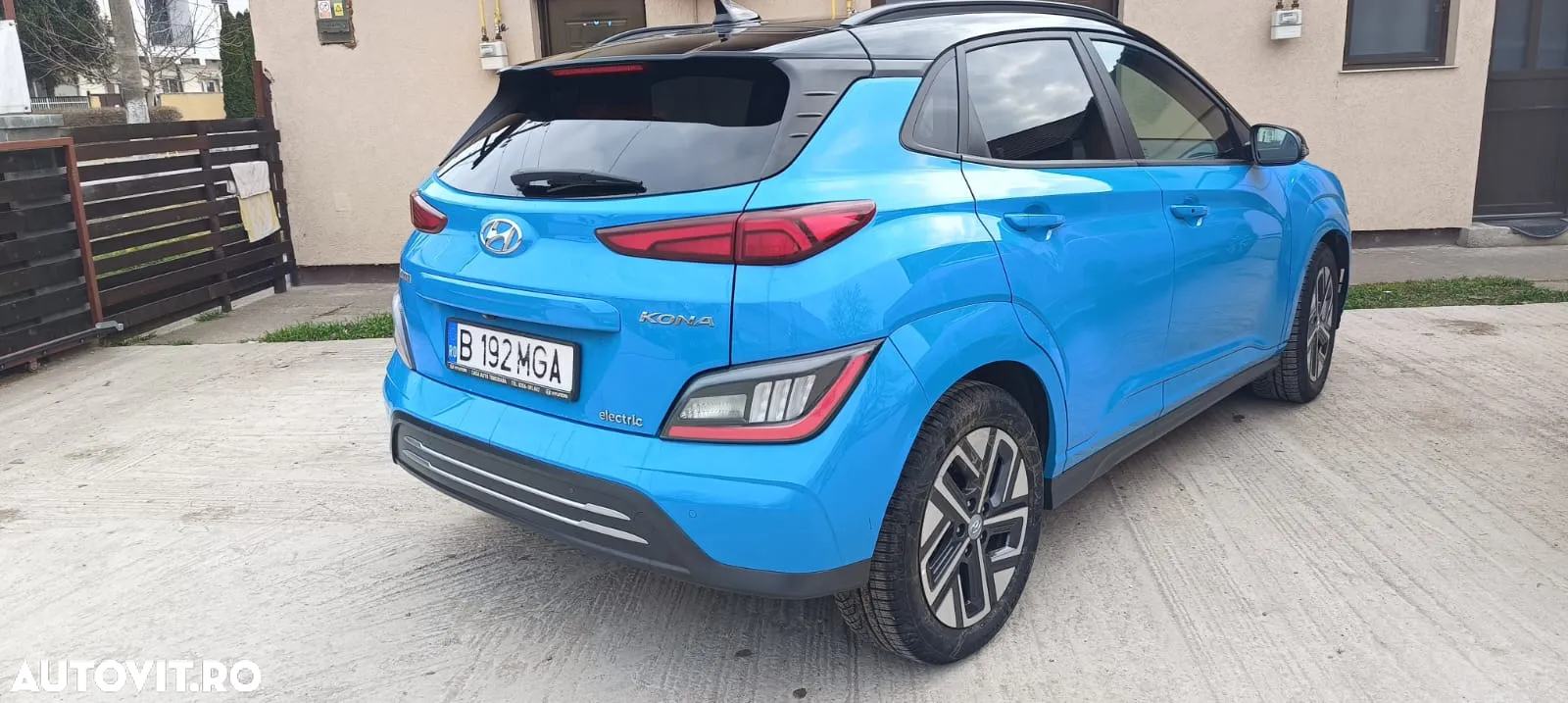 Hyundai KONA - 5