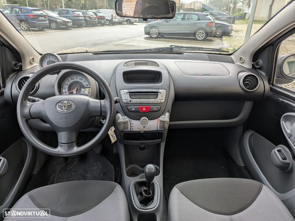 Toyota Aygo 1.0 + AC - 6