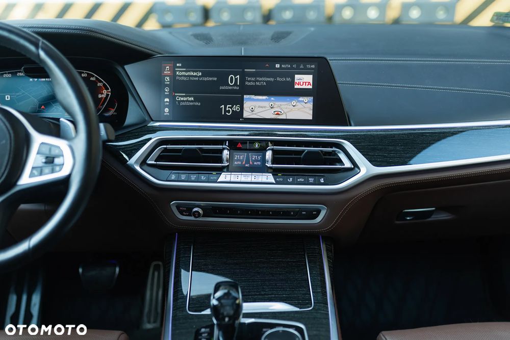 BMW X7 M50i sport - 21