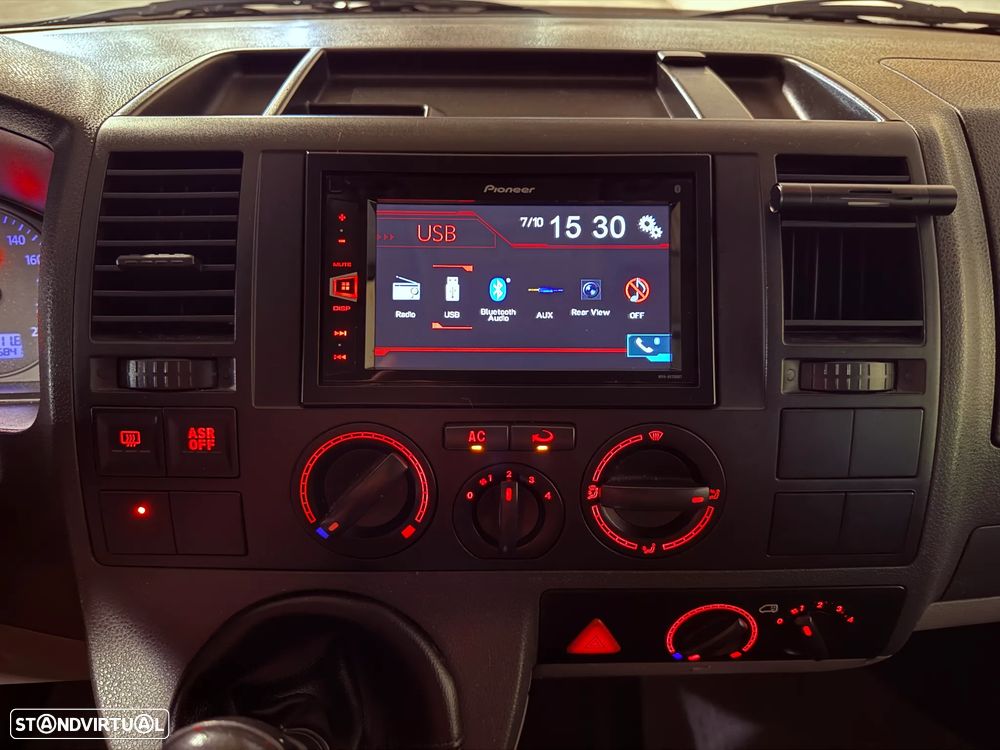VW Transporter 1.9 TDi 102 - 12
