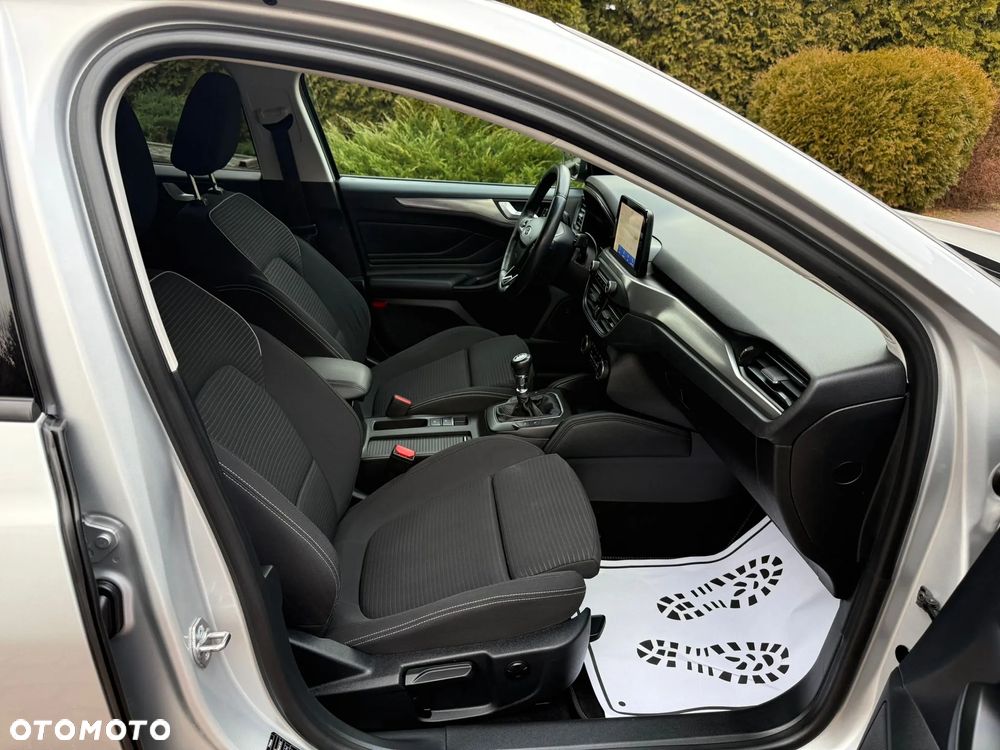 Ford Focus 1.0 EcoBoost Start-Stopp-System COOL&CONNECT - 24