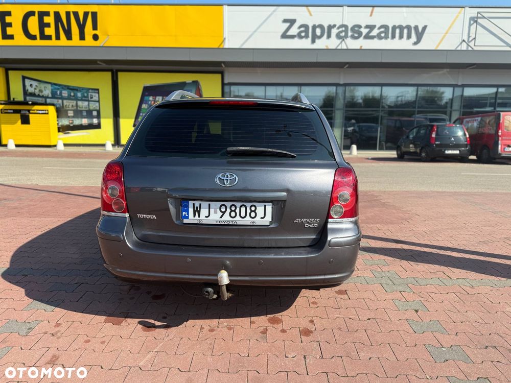 Toyota Avensis 2.0 D-4D Luna - 6
