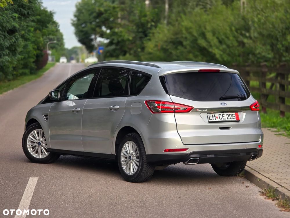 Ford S-Max 2.0 EcoBlue Titanium - 4