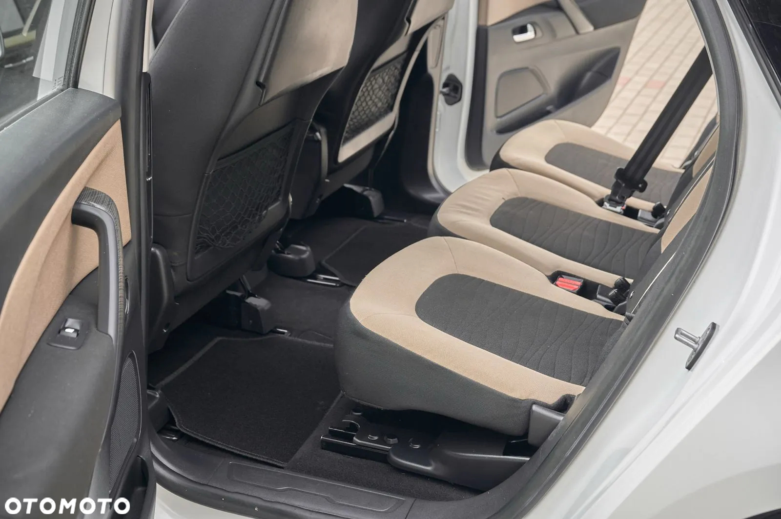 Citroën C4 Picasso THP 165 Stop&Start EAT6 Exclusive - 19