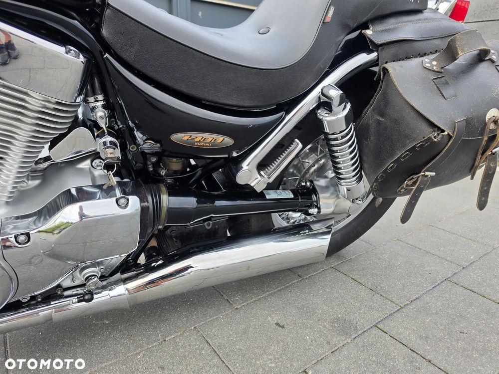 Suzuki Intruder - 22