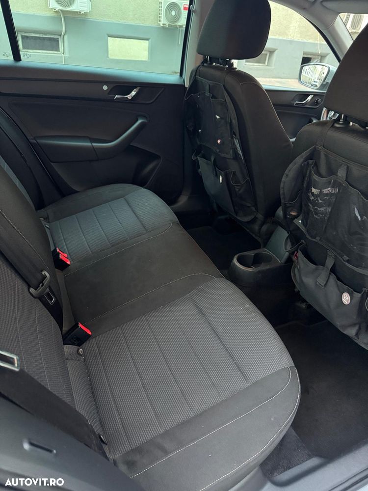 Skoda RAPID 1.2 TSI Elegance - 12