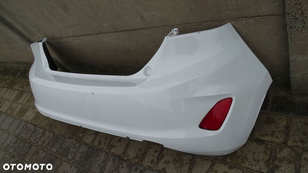 FORD FIESTA MK8 - zderzak tylny - 2