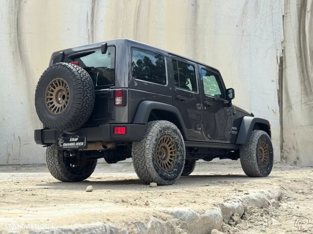 Jeep Wrangler Unlimited 2.8 CRD Sport AT - 7