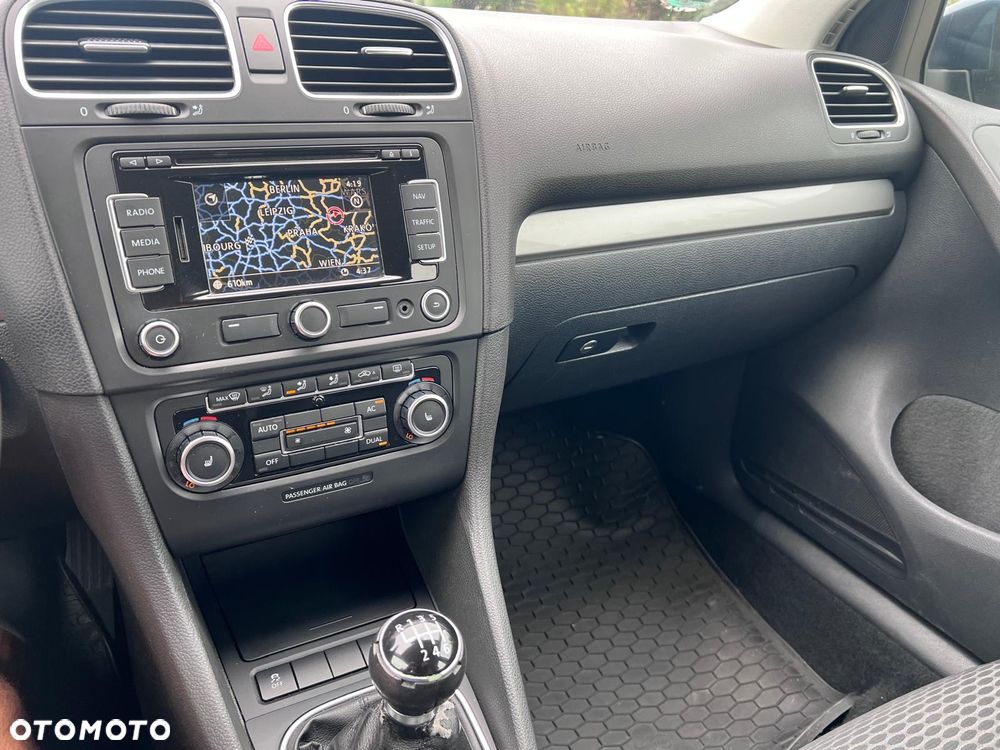 Volkswagen Golf - 26