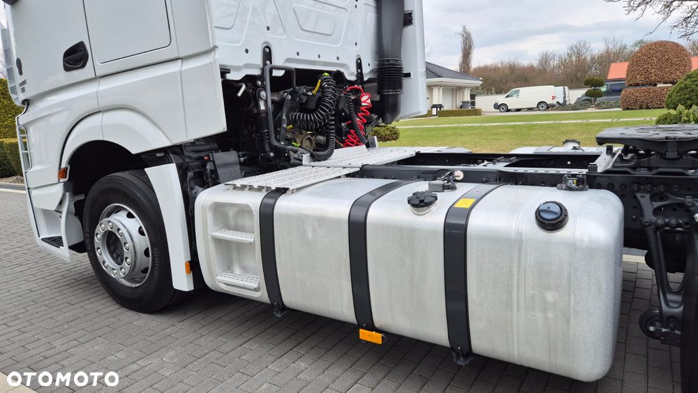 Mercedes-Benz MERCEDES-BENZ///ACTROS///BIG SPACE///1851///2020///JEDYNE 220  TYŚ KM///STANDARD///DUŻE  ZBIORNIKI///EURO6///STAN JAK NOWY - 16