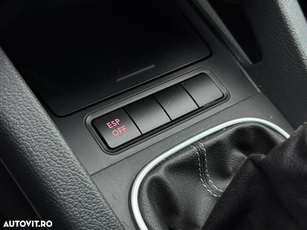 Volkswagen Golf 1.6 Edition - 16